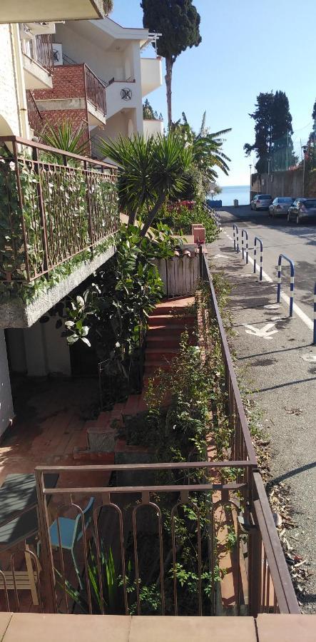 House Near The Beach Giardini-Naxos Extérieur photo
