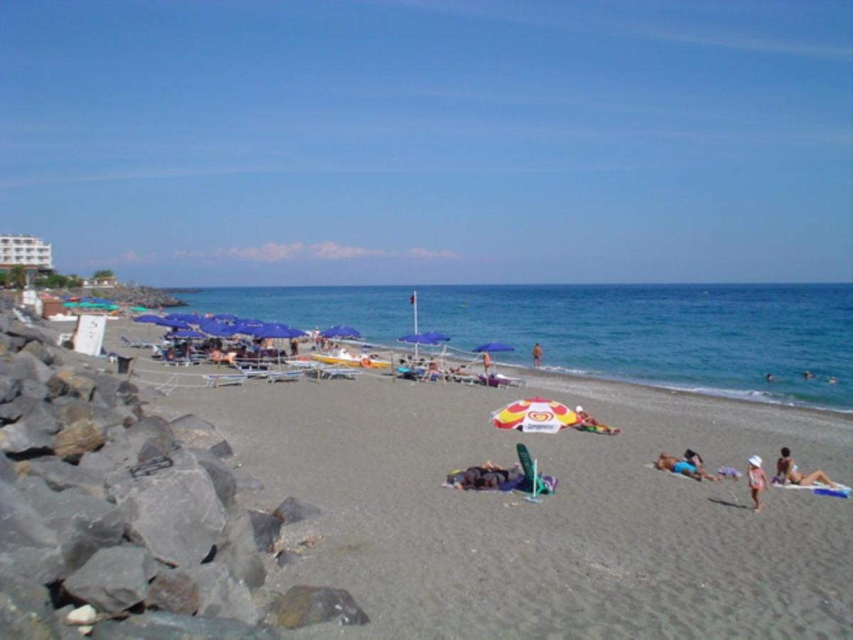 House Near The Beach Giardini-Naxos Extérieur photo